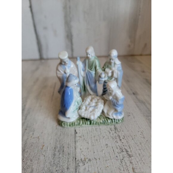 International Bazaar Nativity scene Vintage Jesus Mary Three kings - Picture 1 of 7